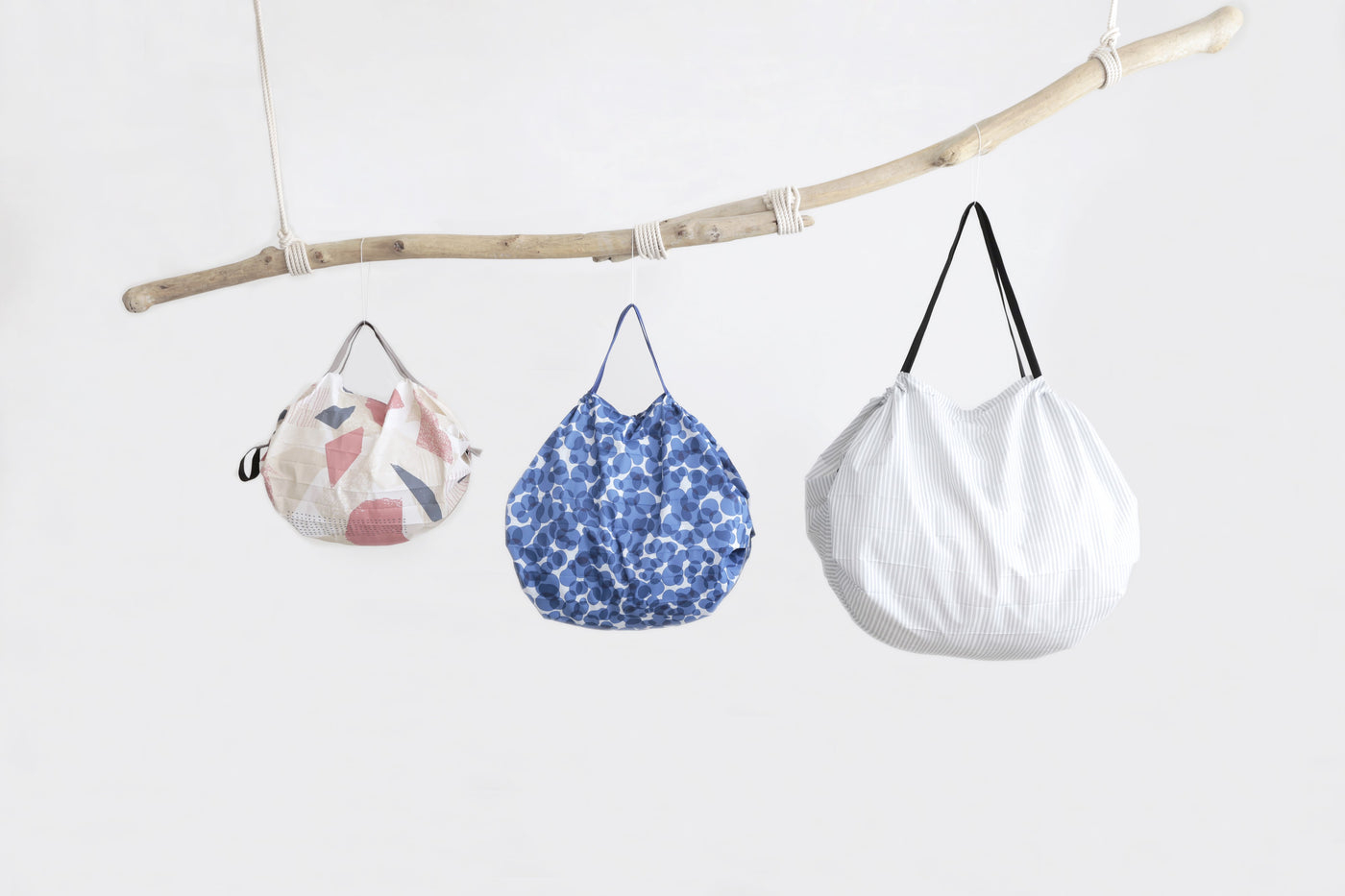 Shupatto One-Pull Foldable Bag